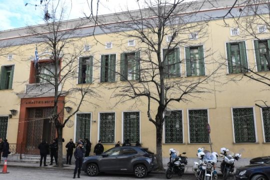 Ξεκινά ΕΔΕ για το περιστατικό φίμωσης με χαρτοταινία στο Γυμνάσιο Σερρών